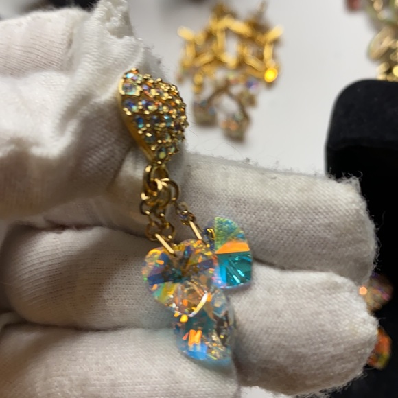 Kirk's Folly HARD TO FIND, VTG AB stones and AB crystal hearts hanging, pierced. - Picture 3 of 3